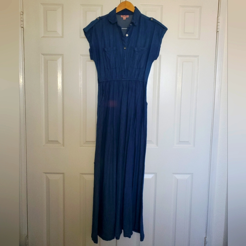 Denim dress with pockets